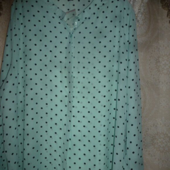Stylish Women’s Polka Dot Long Free-Style Tunic – Size 26W by Denim 24/7 - Picture 4 of 12